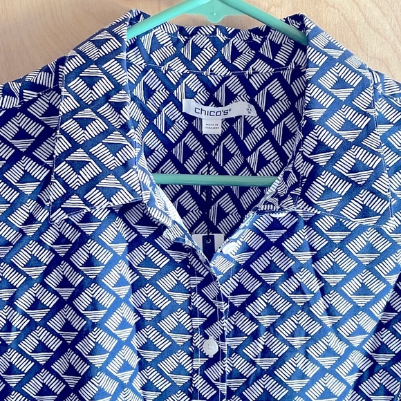 NWT CHICO’S Shirt No Iron Cotton Blue White Diamond Print Sz:16 (Chico’s Sz: 3) - Picture 5 of 13